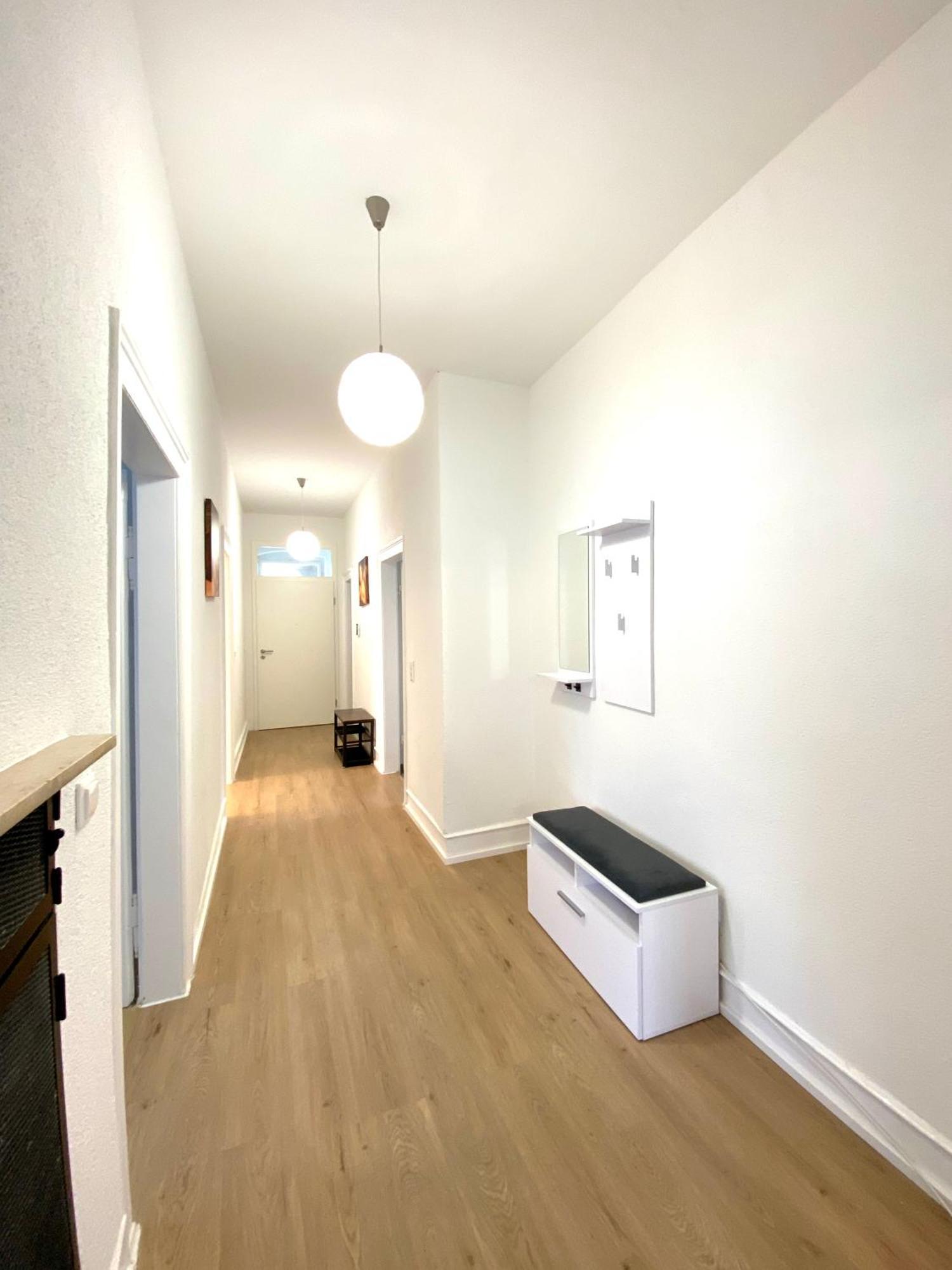 Quiet & Park View - Ulm Mitte Apartment Luaran gambar